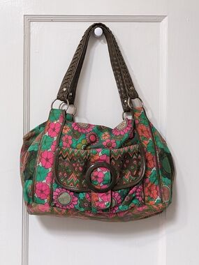 Loop Retro Floral Shoulder Bag.